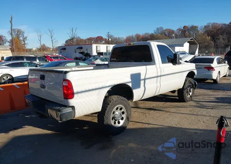 2016 Ford F-250 Xl z USA, uszkodzony, nr VIN 1FTBF2B67GEC28952